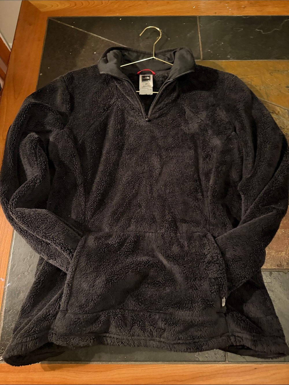 North Face womens fleece Black Plush Quarter-Zip Fleece M medium front pocket